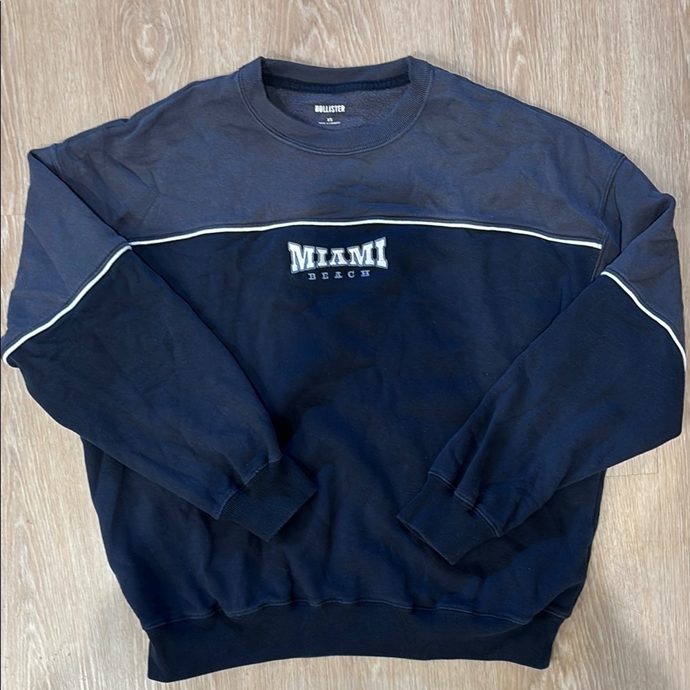 Hollister Blue Crewneck Sweatshirt with White Trim